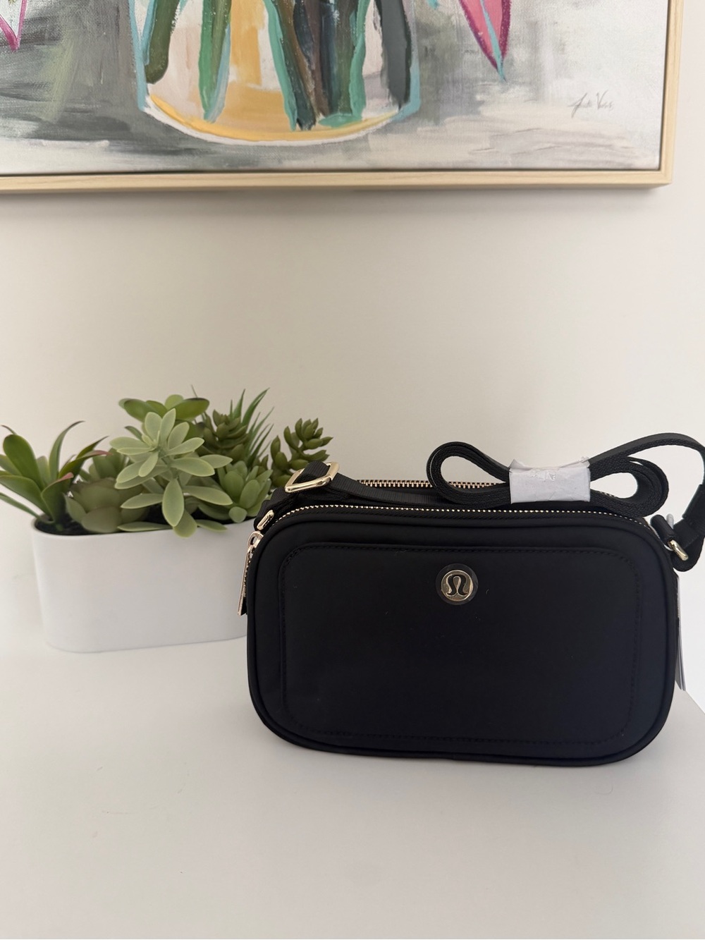 Lululemon Crossbody Camera Bag 2L *logo Black/Gold